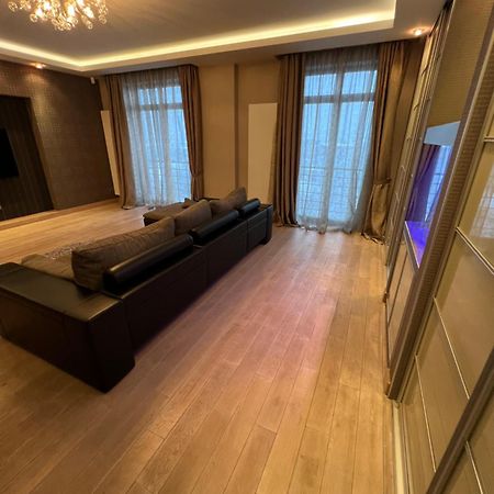 Apartment On Arkhipenka With Panorama View Lviv Exterior photo