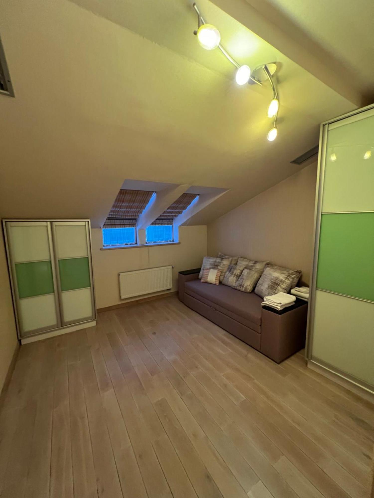 Apartment On Arkhipenka With Panorama View Lviv Exterior photo