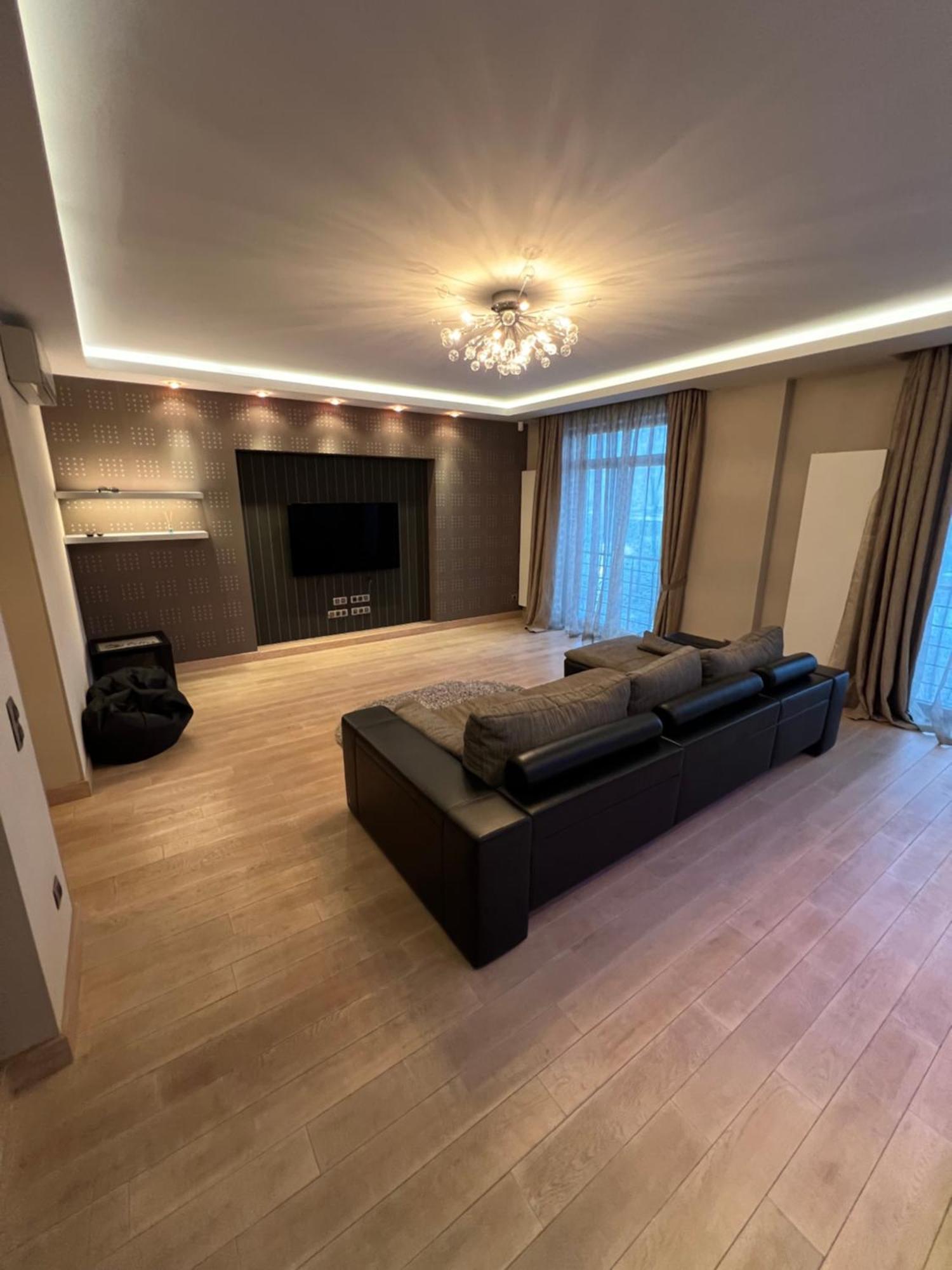 Apartment On Arkhipenka With Panorama View Lviv Exterior photo